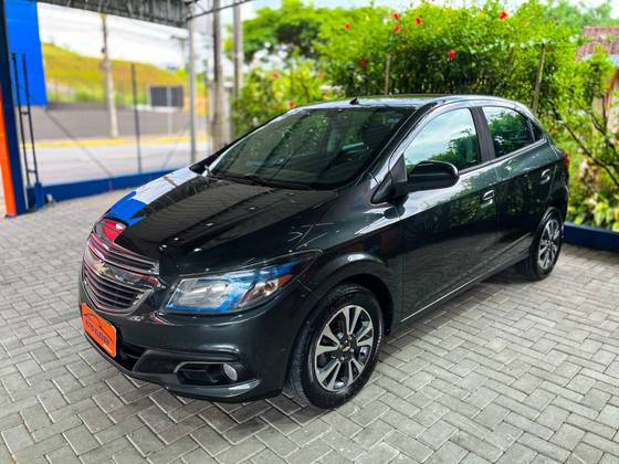 CHEVROLET ONIX 1.4 MPFI LTZ 8V FLEX 4P MANUAL CHEVROLET ONIX 1.4 MPFI LTZ 8V FLEX 4P MANUAL